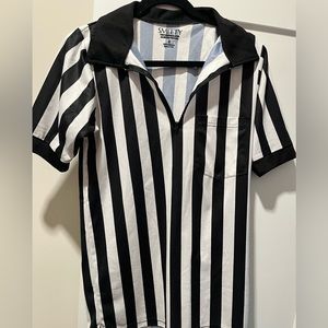 Referee top size small